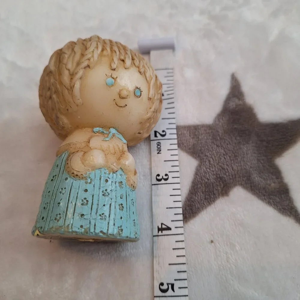 Vintage Hallmark‎ Ambassador Diplomat Candle Folk Art Girl Made In Japan